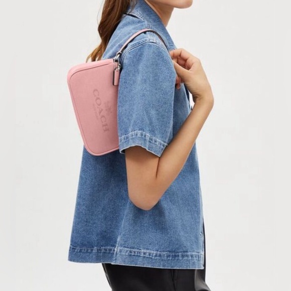 NWT Coach Outlet Nolita 19 - Picture 3 of 9